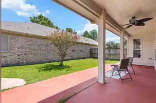 1225 N Riviera Cir, Pearland, TX 77581 - Photo 32
