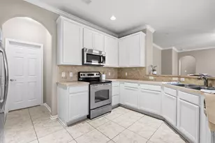 1225 N Riviera Cir, Pearland, TX 77581 - Photo 12