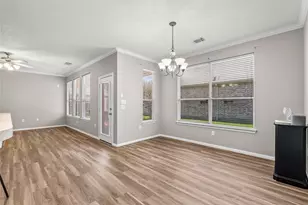 1225 N Riviera Cir, Pearland, TX 77581 - Photo 6