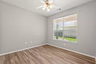 1225 N Riviera Cir, Pearland, TX 77581 - Photo 30