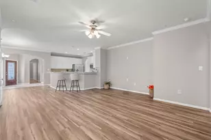 1225 N Riviera Cir, Pearland, TX 77581 - Photo 18