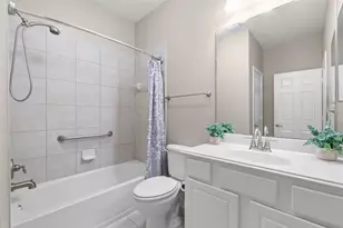 1225 N Riviera Cir, Pearland, TX 77581 - Photo 24