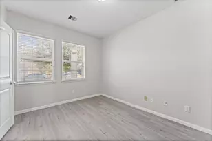 7018 Granite Terrace Ln, Houston, TX 77083 - Photo 8