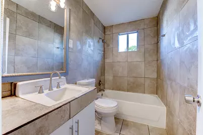 9321 Cathedral Drive, Houston, TX 77051 - Photo 20