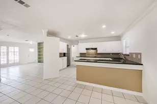 8711 Birdwood Rd, Houston, TX 77074 - Photo 14