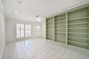8711 Birdwood Rd, Houston, TX 77074 - Photo 4