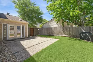 1311 Ambergate Dr, Houston, TX 77077 - Photo 30