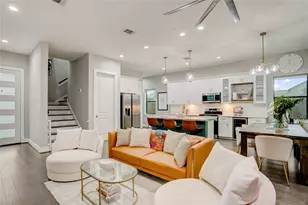 115 E 44th St, Houston, TX 77018 - Photo 4