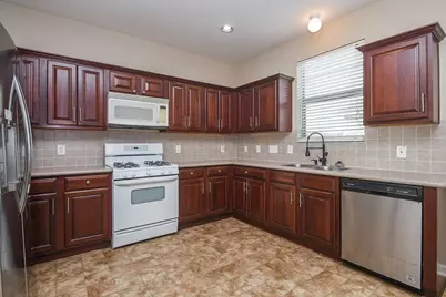 13102 Cressida Glen Lane, Houston, TX 77072 - Photo 8