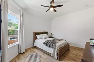 68 E Sandalbranch Cir, The Woodlands, TX 77382 - Photo 26