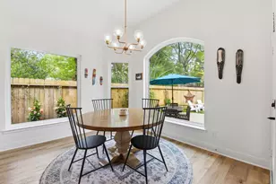 68 E Sandalbranch Cir, The Woodlands, TX 77382 - Photo 14