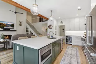 68 E Sandalbranch Cir, The Woodlands, TX 77382 - Photo 12