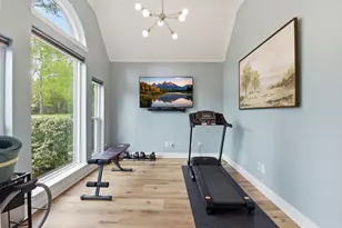 68 E Sandalbranch Cir, The Woodlands, TX 77382 - Photo 18