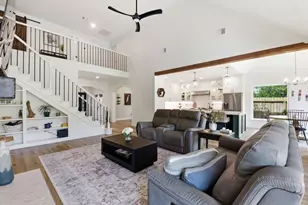 68 E Sandalbranch Cir, The Woodlands, TX 77382 - Photo 8