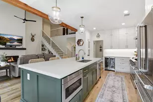 68 E Sandalbranch Cir, The Woodlands, TX 77382 - Photo 12