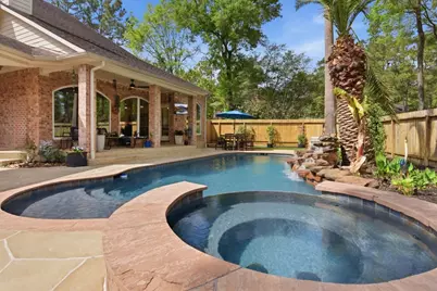 68 E Sandalbranch Circle, The Woodlands, TX 77382 - Photo 42