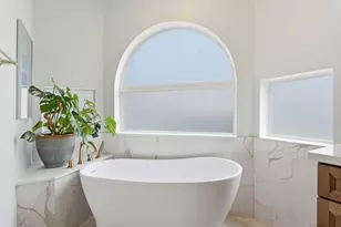 68 E Sandalbranch Cir, The Woodlands, TX 77382 - Photo 22