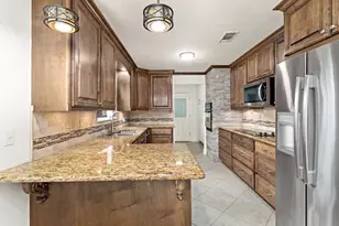 4610 Hardwood Ln, Beaumont, TX 77706 - Photo 12