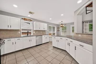 1810 Ashton Village Drive, Spring, TX 77386 - Photo 10