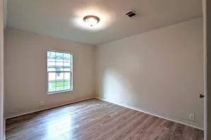829 Marjorie St, Houston, TX 77088 - Photo 16