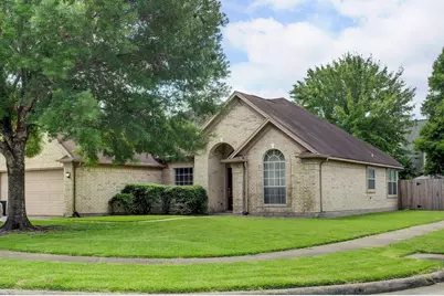 10302 Otter Circle, Baytown, TX 77523 - Photo 1
