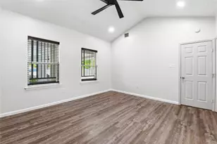 9403 Spaulding St, Houston, TX 77016 - Photo 22