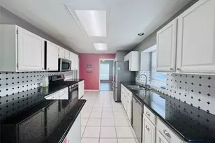 506 Birch Hill Dr, Sugar Land, TX 77479 - Photo 10