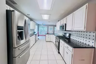 506 Birch Hill Dr, Sugar Land, TX 77479 - Photo 6