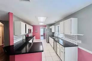 506 Birch Hill Dr, Sugar Land, TX 77479 - Photo 10
