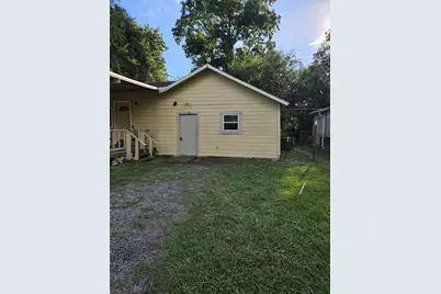 1104 Maple 1/2 Street #2, La Marque, TX 77568 - Photo 1