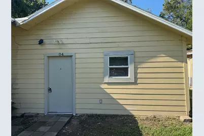 1104 Maple 1/2 Street #2, La Marque, TX 77568 - Photo 2