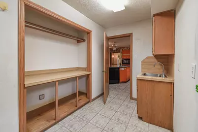 623 Fox Hollow Lane, Pasadena, TX 77504 - Photo 14