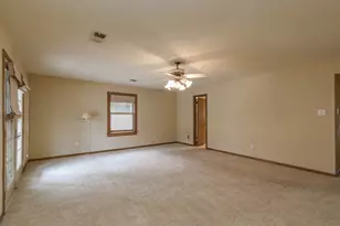 623 Fox Hollow Ln, Pasadena, TX 77504 - Photo 20