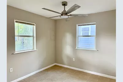 3914 Hoffman Street #A, Houston, TX 77026 - Photo 8