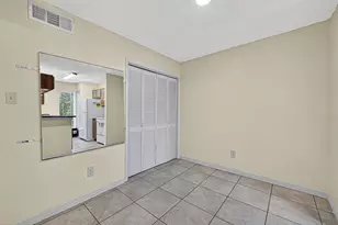 8360 Jorine Dr, Houston, TX 77036 - Photo 8