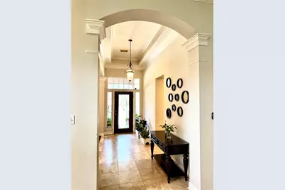 3 Rockledge Drive, The Woodlands, TX 77382 - Photo 2