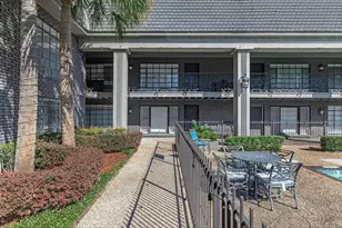 2322 Richton Dr, Houston, TX 77098 - Photo 2