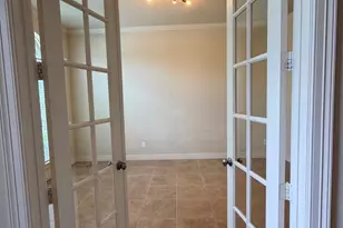 5423 Lachlan Springs Ln, Sugar Land, TX 77479 - Photo 4