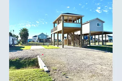 104 N Mae Circle, Crystal Beach, TX 77650 - Photo 2