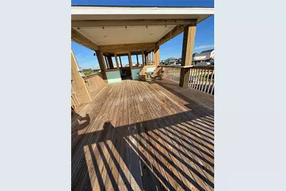 104 N Mae Circle, Crystal Beach, TX 77650 - Photo 10