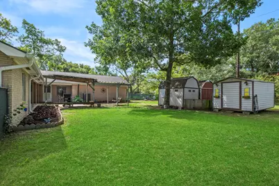 5707 Guyler Street, Wallis, TX 77485 - Photo 8