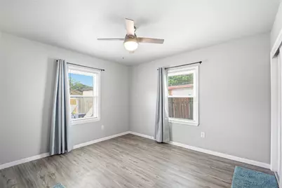1422 Wayside Drive, Texas City, TX 77590 - Photo 20