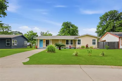 1422 Wayside Drive, Texas City, TX 77590 - Photo 1