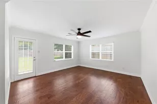 211 Faust Ln, Houston, TX 77024 - Photo 26