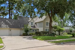 211 Faust Ln, Houston, TX 77024 - Photo 10
