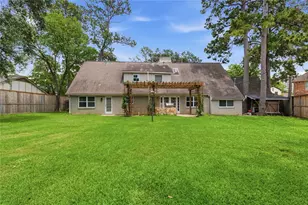 211 Faust Ln, Houston, TX 77024 - Photo 44