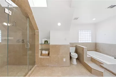 211 Faust Lane, Houston, TX 77024 - Photo 32