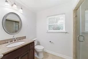 211 Faust Ln, Houston, TX 77024 - Photo 26