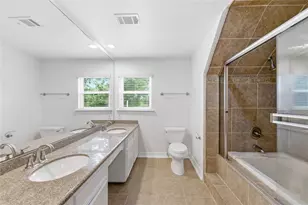 211 Faust Ln, Houston, TX 77024 - Photo 38