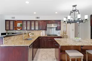 211 Faust Ln, Houston, TX 77024 - Photo 18